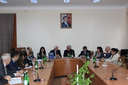 В Институте философии состоялась презентация книги «Национальные приоритеты в политической стратегии Ильхама Алиева»