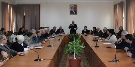 В Институте философии состоялся круглый стол на тему «Место и роль трагедии 20 января на пути к независимости Азербайджана»