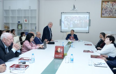 “Heydər Əliyev siyasəti: milli dövlət, milli lider, vətəndaşlıq, mənəviyyat” kitabının təqdimatı olub