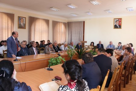 Round table on the occasion of the 96th anniversary of national leader Heydar Aliyev was held at the Institute of Philosophy