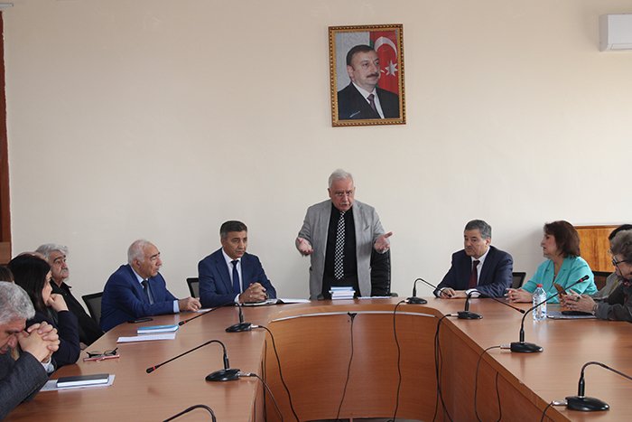 “Şüur və Süni İntellekt fəlsəfəsindən epistemologiya və milli ideologiyaya” mövzusunda ümuminstitut seminarı keçirilib