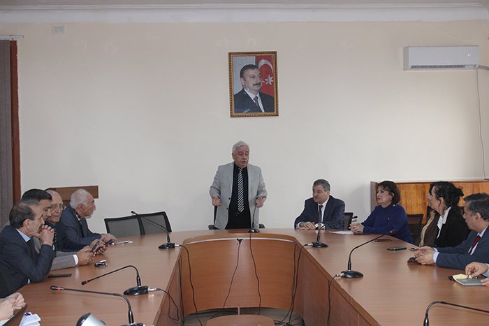 Qələbənin beş illiyinə həsr olunmuş “8 Noyabr Zəfər Günü” mövzusunda Dəyirmi masa keçirilib