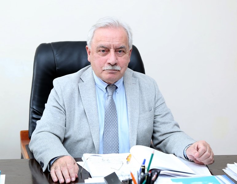 Fateh lider və suverenlik: milli ideyanın eko geosiyasi fəlsəfəsi  (Prezident İlham Əliyevin YAP VIII qurultayında məruzəsinə nəzərən)
