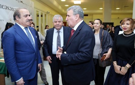 AMEA-nın təşkilatçılığı ilə “Füzulinin sənət dünyası və Akademiyanın Füzulinaməsi” mövzusunda tədbir keçirilib