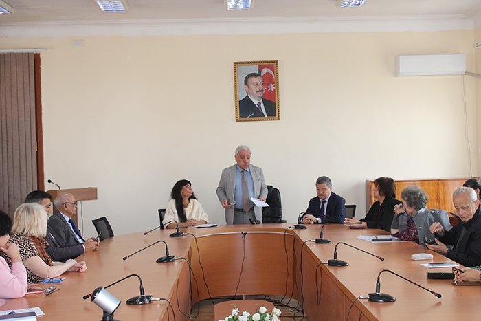 “Donald Tramp və İlham Əliyev: Azərbaycan-ABŞ münasibətlərinin siyasi-psixoloji aspektləri” mövzusunda elmi seminarı keçirilib