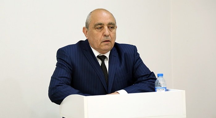 Müstəqillik düşüncəsi və fəlsəfənin tədrisinə yeni baxış