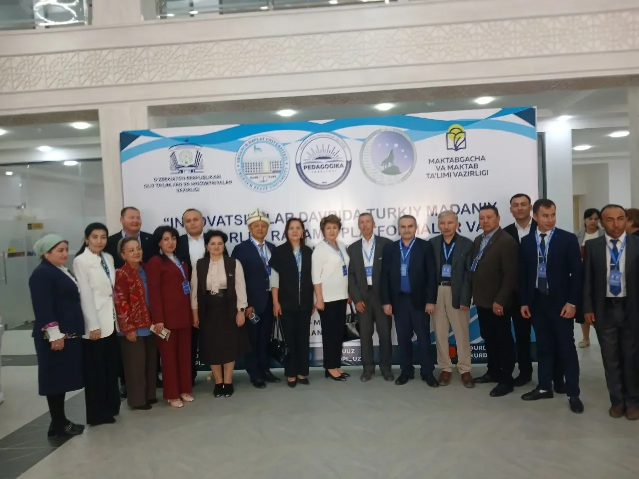 Dosent Faiq Ələkbərli Özbəkistanda türk xalqlarında mədəni-fəlsəfi münasibətlər mövzusunda məruzə edib