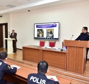 Dosent Radif Mustafayev Polis Akademiyasında mühazirə oxuyub