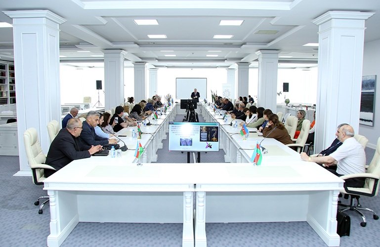 AMEA-da “44 gün: Qarabağ işğaldan - azadlığa” kitabının təqdimatı olub