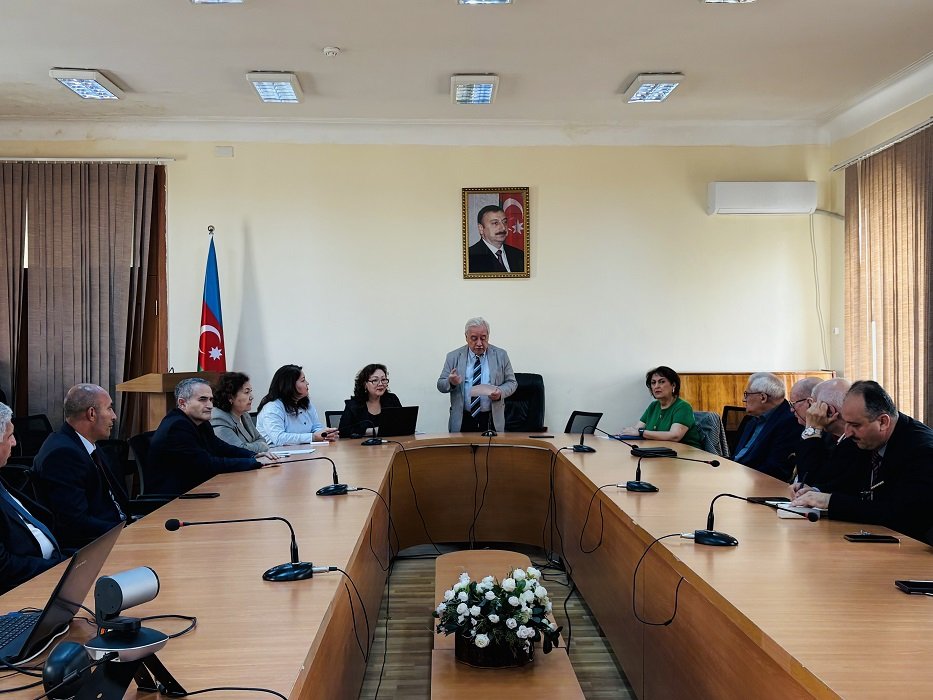 “Müasir praktiki (tətbiqi) fəlsəfə nədir və onun nəzəri fəlsəfəyə təsiri” mövzusunda elmi seminar keçirilib
